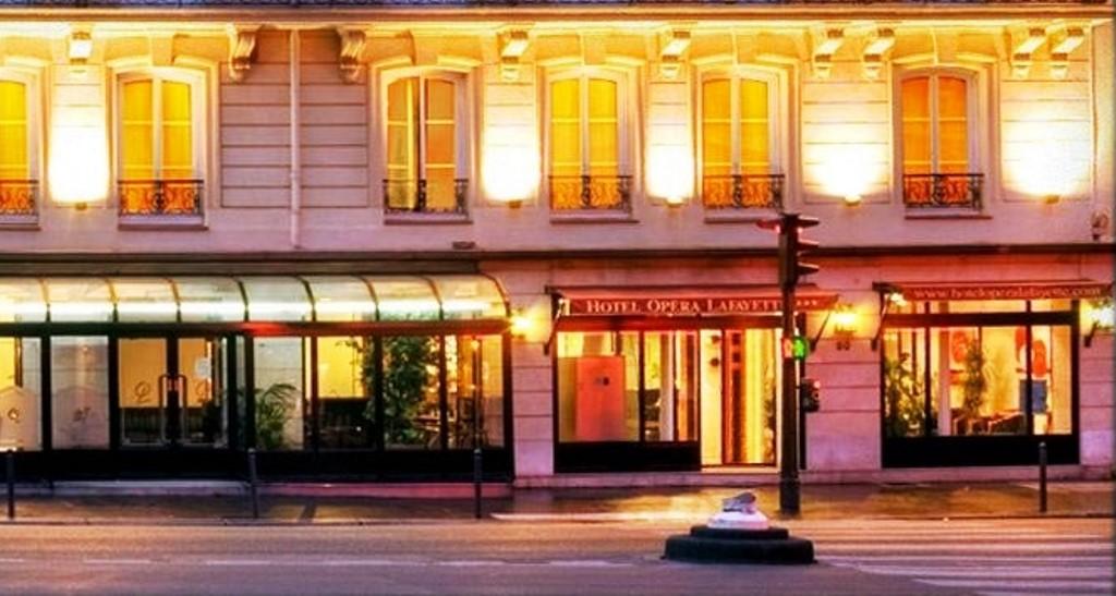 Opera Lafayette 3*