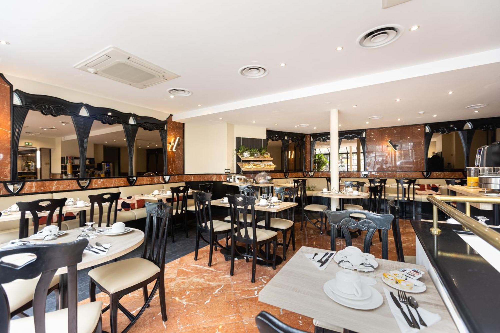 Opera Lafayette 3*